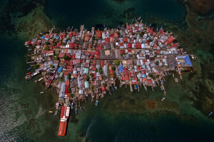 Hundreds are preparing to leave the Panamanian island of Carti Sugdupu in the face of rising sea levels